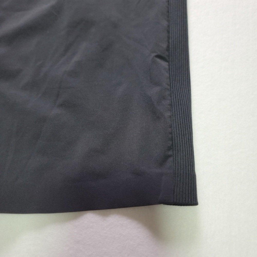 Athleta Black Activewear Pants - Picture 4 of 8